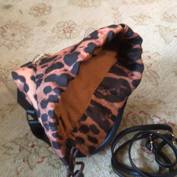 Black Faux Leather Bucket Bag with gold chain detail NWOT - Picture 9 of 9